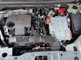 Dacia Duster AUTOMAAT 1.6 HYBRIDE NAVI CLIMA CAMERA PDC LED B.J 12-2024 picture 18