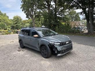 Dacia Jogger HYBRIDE 1.8  AUTOMAAT 7 PERS EXTREEM NAVI CLIMA CAMERA CRUISE LED B.J 04-2026 picture 3