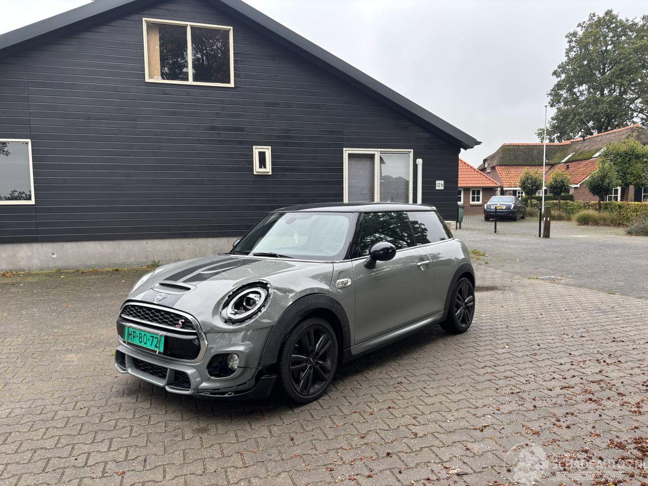 Mini Cooper S 2.0 John Works Automaat Navi Clima Sport. B.J 05-2019