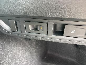 Skoda Octavia AUTOMAAT HYBRIDE NAVI CLIMA VIRT DASH CAMERA TREKHAAK LED B.J 12-2024 picture 15
