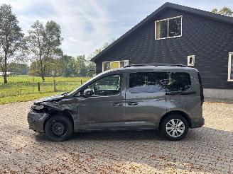 Volkswagen Caddy .5 GEEL KENTEKEN 116 PK CLIMA CAMERA TREKHAAK B.J 05-2025 picture 4