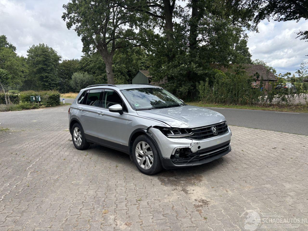 Volkswagen Tiguan 1.5 AUTOMAAT 150 PK NAVI CLIMA CAMERA VIR DASHBOARD LED TREKHAAK B.J 2024