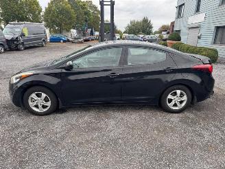 Hyundai Elantra  picture 8
