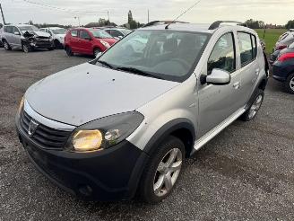 Schadeauto Dacia Sandero  2012/9