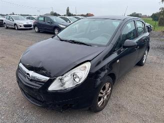 Voiture accidenté Opel Corsa D  INNOVATION 2010/1