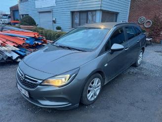 Voiture accidenté Opel Astra  2018/8