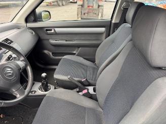 Suzuki Swift  picture 16