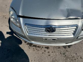 Toyota Avensis  picture 12