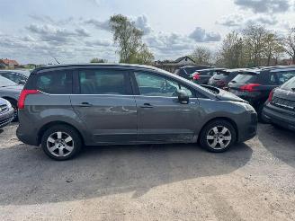 Peugeot 5008 I  STYLE picture 6