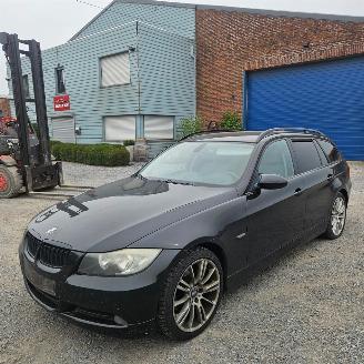 Damaged car BMW 3-serie 318I 2008/2