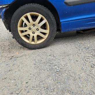 Honda Civic ES picture 19