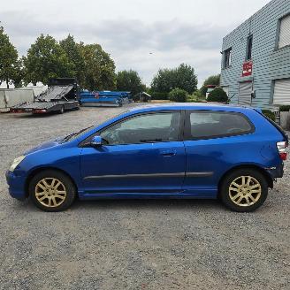 Honda Civic ES picture 2
