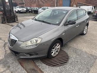 Unfallwagen Lancia Delta  2010/7