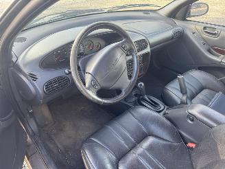 Chrysler Stratus  picture 10