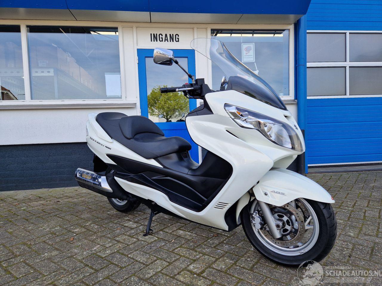 Suzuki AN 400 BURGMAN