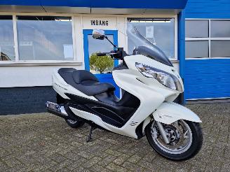 uszkodzony motocykle Suzuki  AN 400 BURGMAN 2012/4