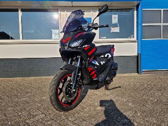 Aprilia  SR GT 125 CC picture 11