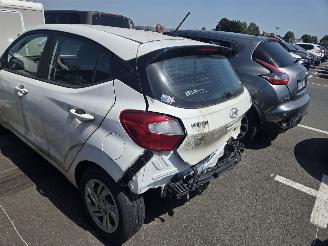 Hyundai I-10 1.0 67 picture 5
