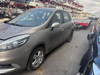 Renault Scenic  picture 1