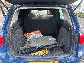 Volkswagen Tiguan 2.0 TDI 16V SUV  Diesel 1.968cc 103kW (140pk) FWD 2011-05/2018-07 (5N2) CFFB picture 28