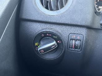 Volkswagen Tiguan 2.0 TDI 16V SUV  Diesel 1.968cc 103kW (140pk) FWD 2011-05/2018-07 (5N2) CFFB picture 17