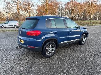 Volkswagen Tiguan 2.0 TDI 16V SUV  Diesel 1.968cc 103kW (140pk) FWD 2011-05/2018-07 (5N2) CFFB picture 5