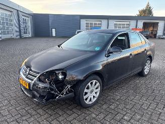 Volkswagen Jetta 1.6 FSI 16V Sedan 4Dr Benzine 1.598cc 85kW (116pk) FWD 2005-09/2008-06 (1K2) BLF; EURO4 picture 3