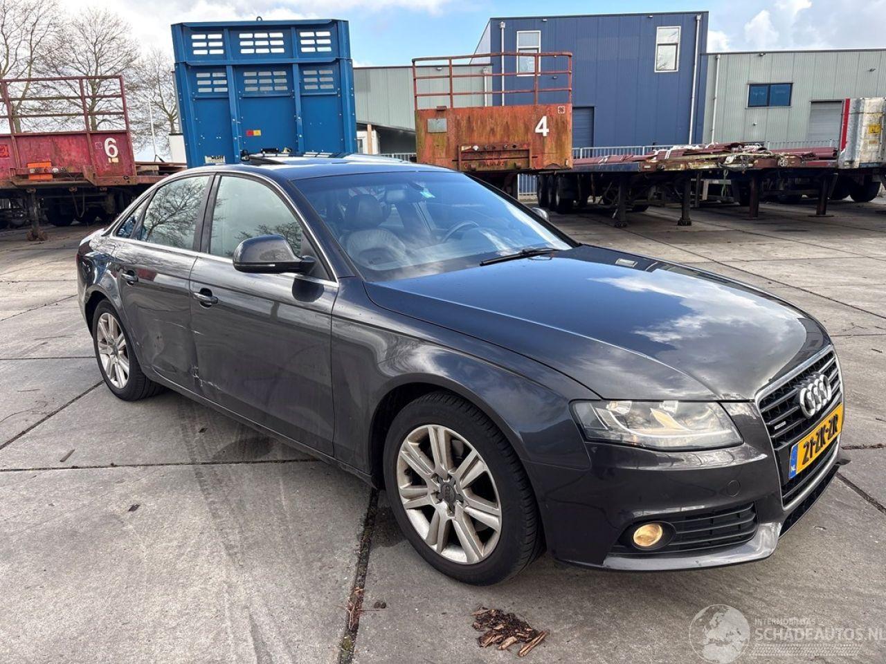 Audi A4 3.2 FSI V6 24V Quattro Sedan 4Dr Benzine 3,197cc 195kW (265pk) 4x4 2007-11/2012-03 (8K2) CALA