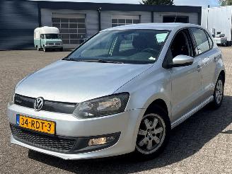 Voiture accidenté Volkswagen Polo 1.2 TDI 12V BlueMotion Hatchback  Diesel 1.199cc 55kW (75pk) FWD 2009-10/2014-05  CFWA 2011/6