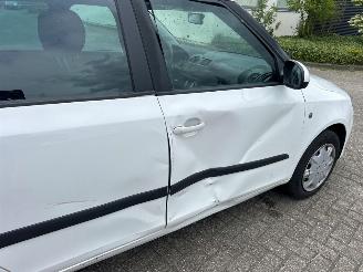 Skoda Fabia TMBJK25J3C3146746 picture 5