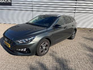 Schadeauto Hyundai I-30 1.0 T-GDI 12V Combi/o  Benzine 998cc 88kW (120pk) FWD 2023/4