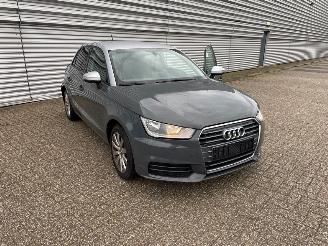 Voiture accidenté Audi A1 SPORTBACK 2016/1
