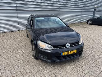 Vaurioauto  passenger cars Volkswagen Golf 1.2 TSI BlueMotion 16V Combi/o  Benzine 1.197cc 77kW (105pk) FWD 2013-04/2020-08  CJZA 2014/7
