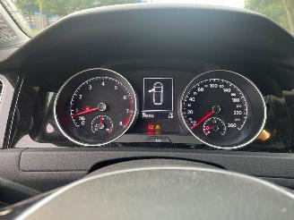 Volkswagen Golf  picture 13