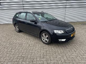 Skoda Octavia 1.6 TDI Greenline 16V Combi/o 4Dr Diesel 1.598cc 81kW (110pk) FWD 2013-05/2020-07  CRKB picture 14