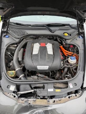 Porsche Panamera 3.0 S E-Hybrid picture 9