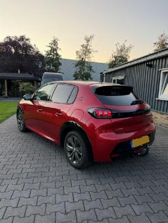 damaged passenger cars Peugeot e-208 EV GT 350 3000KM !! 2022/12