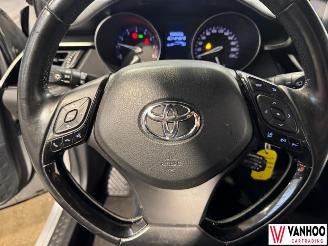 Toyota C-HR  picture 16