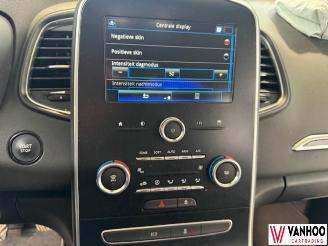 Renault Scenic  picture 18