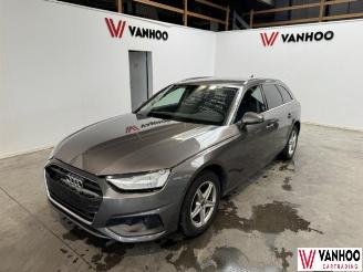 uszkodzony samochody osobowe Audi A4  2022/2