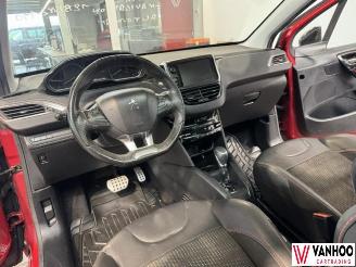 Peugeot 208  picture 18
