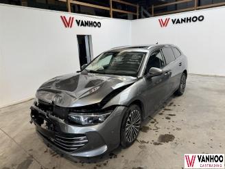 Volkswagen Passat  picture 1