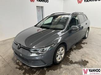 uszkodzony samochody osobowe Volkswagen Golf  2021/6