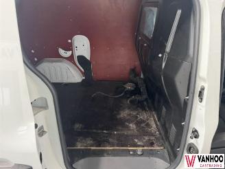 Renault Express  picture 11