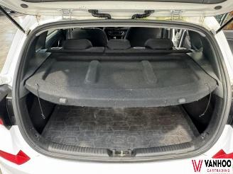 Hyundai I-30  picture 10