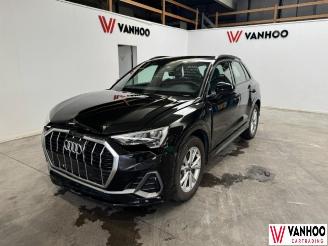Vaurioauto  passenger cars Audi Q3  2023/1
