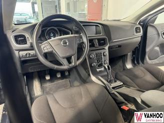 Volvo V-40  picture 10
