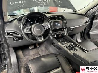 Jaguar F-Pace  picture 12