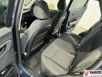 Ssang yong Tivoli  picture 15