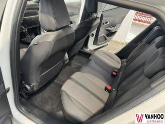 Peugeot 2008  picture 14